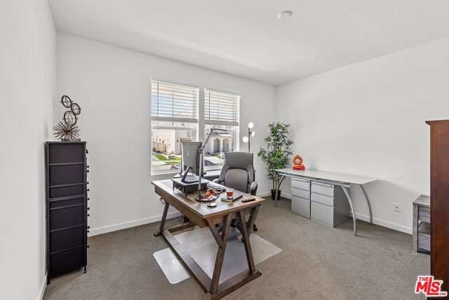 18113 Tableau Way, Santa Clarita CA: https://media.crmls.org/mediaz/b54b9e8e-3b04-4e37-bfa0-f6e7940f5932.jpg