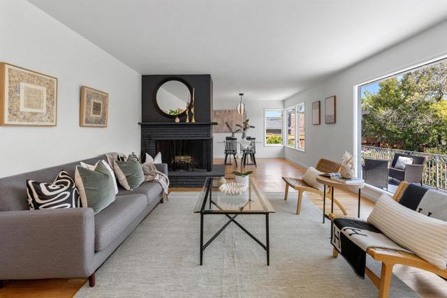 1202 Woodland Drive, San Mateo CA: https://media.crmls.org/mediaz/b54c428c-0f18-46f2-8702-d98b2b5ec2f5.jpg