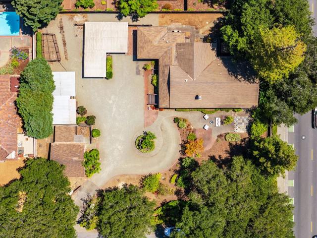 17 Oak Street, Los Altos CA: https://media.crmls.org/mediaz/b54c783b-75c9-4acd-b560-b17f5bcf7d44.jpg