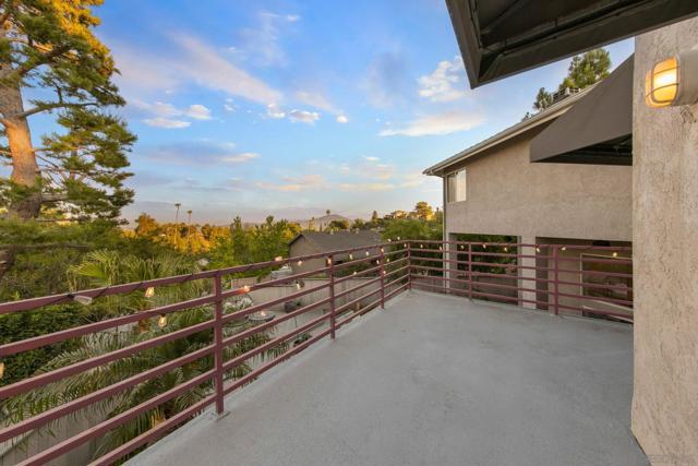 10164 Vivera Dr, La Mesa CA: https://media.crmls.org/mediaz/b54c78ca-4d76-4a11-abdc-9c79676e0207.jpg