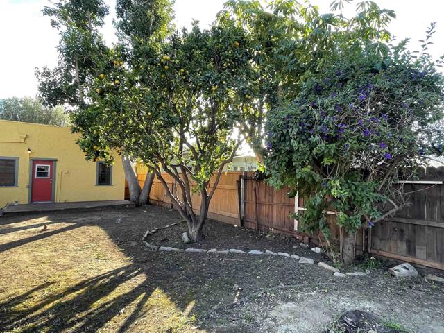 Detail Gallery Image 24 of 47 For 121 E Warner St, Ventura,  CA 93001 - 2 Beds | 1 Baths