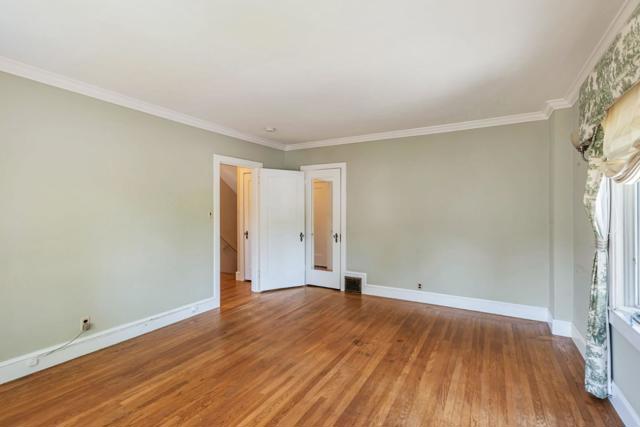 1690 Castilleja Avenue, Palo Alto CA: https://media.crmls.org/mediaz/b54d4213-7800-42bf-97d4-42eea3a88ab2.jpg