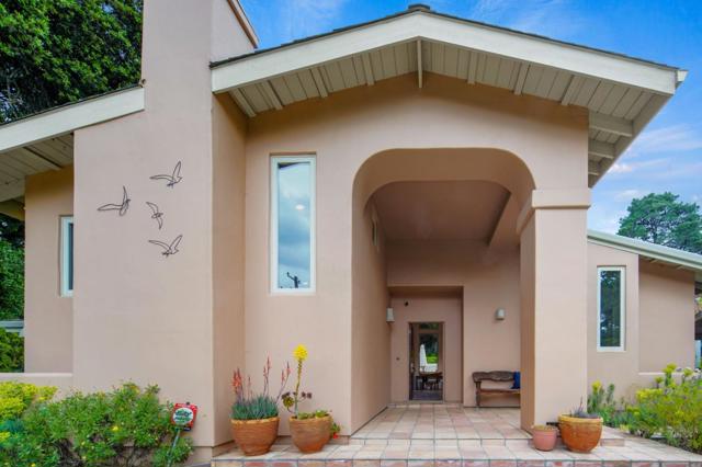 42 Upper Circle, Carmel Valley CA: https://media.crmls.org/mediaz/b54df437-0cc6-4fa9-877b-f4e4c05a8236.jpg