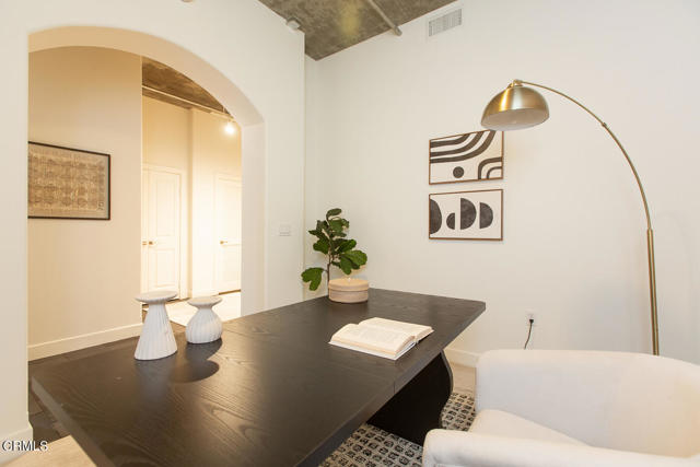 Detail Gallery Image 14 of 22 For 840 E Green St #220,  Pasadena,  CA 91101 - 2 Beds | 2 Baths