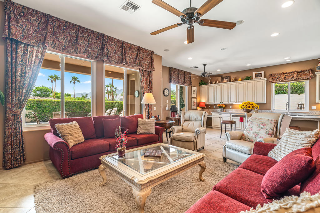 MLS #219138636DA image #16