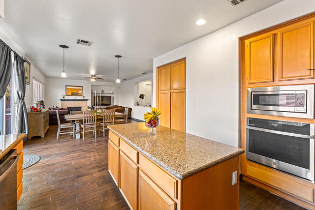 Image 9 of 50 For 25444 Delphinium Ave Avenue