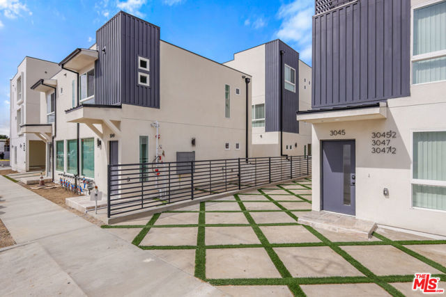2700 Fletcher Drive, Los Angeles CA: https://media.crmls.org/mediaz/b54f7758-3936-4dfd-afd1-bfdb0fc130f9.jpg
