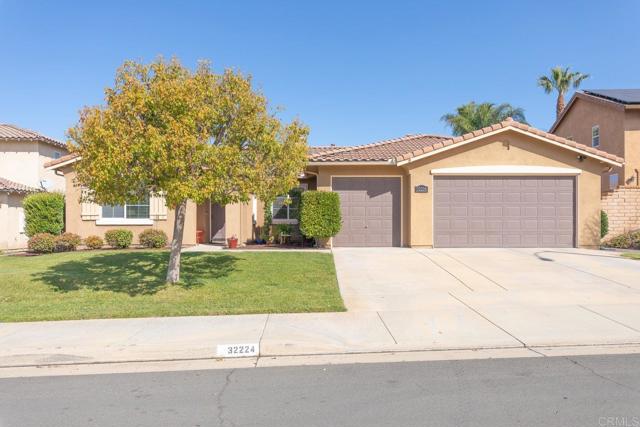 Detail Gallery Image 3 of 44 For 32224 Geranium St, Winchester,  CA 92596 - 4 Beds | 2/1 Baths