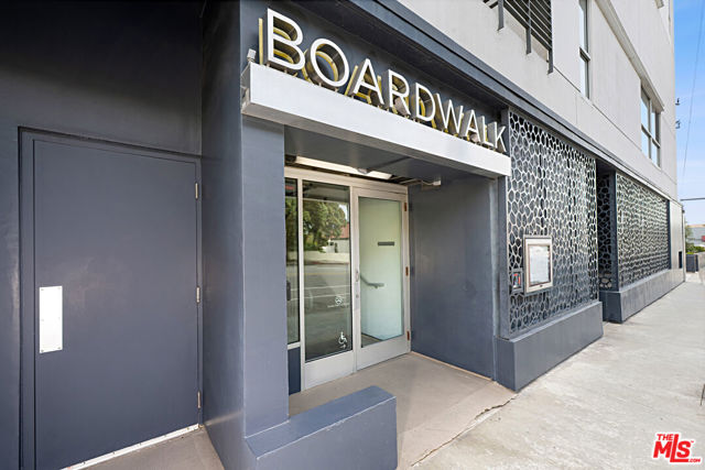 3119 Via Dolce, Marina del Rey CA: https://media.crmls.org/mediaz/b550b690-44ef-4296-89cc-61e005c5673d.jpg