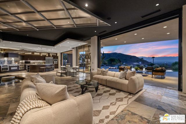 25 Sierra Vista Drive, Rancho Mirage CA: https://media.crmls.org/mediaz/b5511949-db53-4575-b958-6c8dc2465c48.jpg