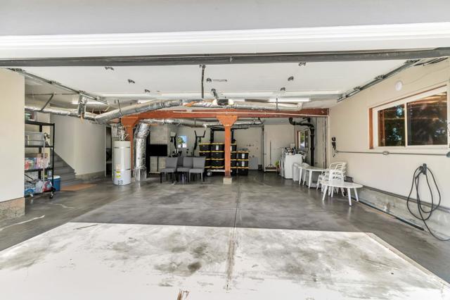 3300 Plateau Drive, Belmont CA: https://media.crmls.org/mediaz/b551f45c-c563-40e1-afce-4bdba1befca9.jpg