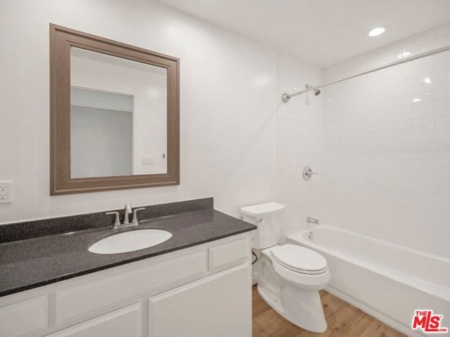 1625 Butler Avenue, Los Angeles CA: https://media.crmls.org/mediaz/b55254c8-7eee-4467-bce0-a4e457ff1f2f.jpg