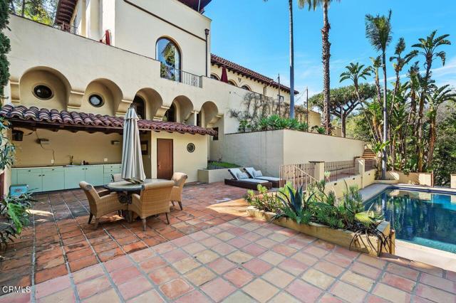 Detail Gallery Image 27 of 40 For 200 Fern Dr, Pasadena,  CA 91105 - 5 Beds | 6/2 Baths