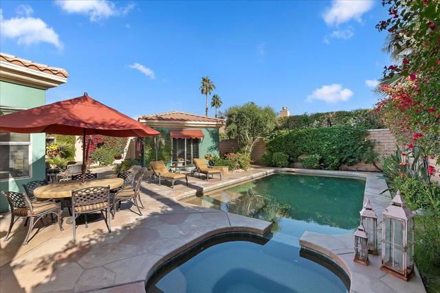 85 Clavel Court, Palm Desert CA: https://media.crmls.org/mediaz/b553b707-0371-43c7-8f81-5b9a0b3f0647.jpg