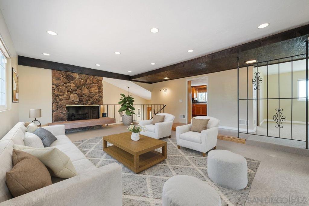 MLS #250033594SD img 3