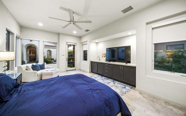 75757 Via Stia, Indian Wells CA: https://media.crmls.org/mediaz/b555102d-0c57-4aac-b539-ef38a14e03e7.jpg