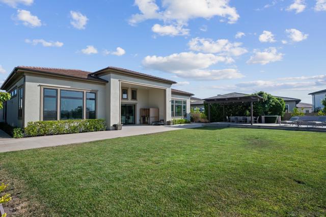 Image 44 of 47 For 6210 Summit Crest Cir