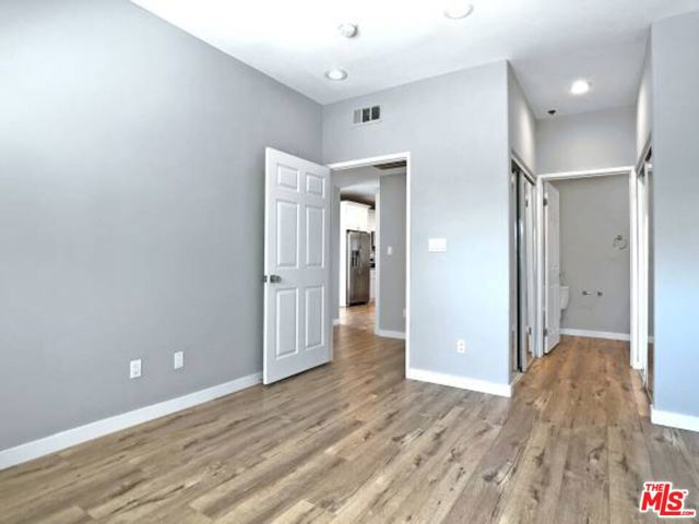 10560 SANTA MONICA, Los Angeles CA: https://media.crmls.org/mediaz/b55586f2-3e6a-479e-b3aa-ff67cf5c0598.jpg