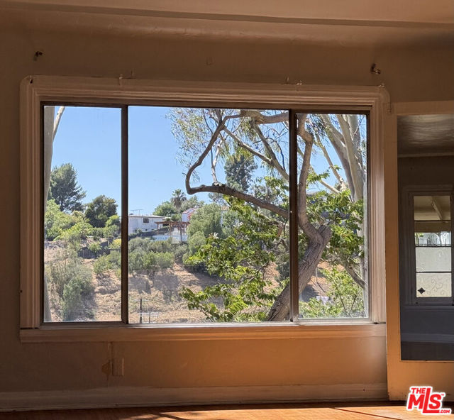 2461 McCready Avenue, Los Angeles CA: https://media.crmls.org/mediaz/b55661d6-0a93-42e6-9fcc-8b9f9c70e62b.jpg