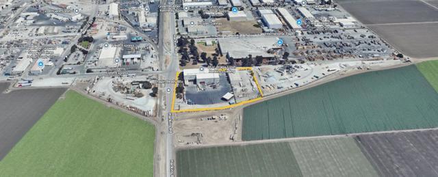 1347 Harkins Road, Salinas CA: https://media.crmls.org/mediaz/b5571cba-272b-4361-8618-079979f44510.jpg