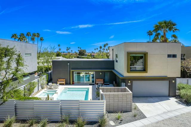 428 Chelsea Drive, Palm Springs CA: https://media.crmls.org/mediaz/b5573a19-f75c-4165-9085-7cf813c979ca.jpg