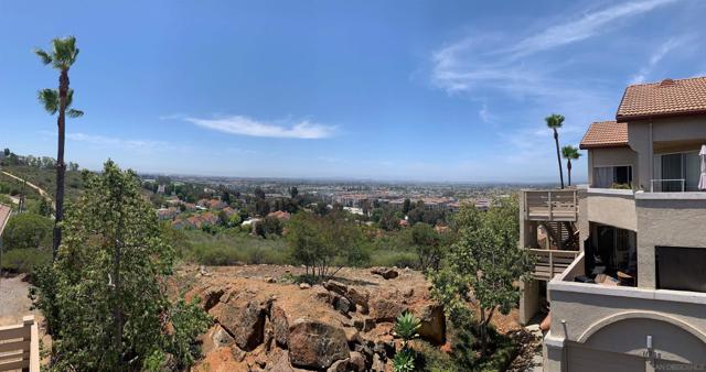 11215 Affinity Ct., San Diego CA: https://media.crmls.org/mediaz/b5575198-5caf-4bb5-b6d0-cee196a20518.jpg