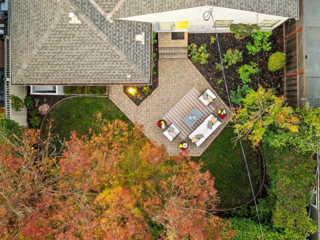 1149 Cortez Avenue, Burlingame CA: https://media.crmls.org/mediaz/b5581ffd-11ae-4109-9b20-35864aecff05.jpg