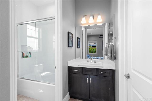 543 Ledge Street, San Marcos CA: https://media.crmls.org/mediaz/b55869e7-4965-451a-9140-2e5627549f56.jpg