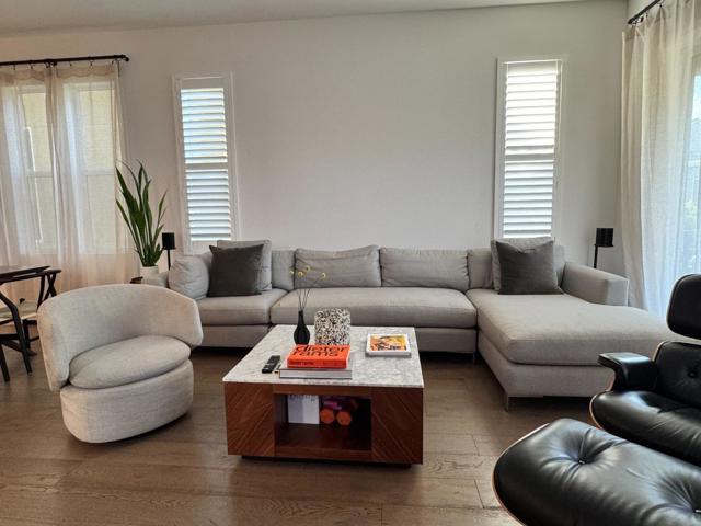 5808 Nugget Way, Dublin CA: https://media.crmls.org/mediaz/b558e792-11fd-4d0f-b5de-0ec79c761152.jpg