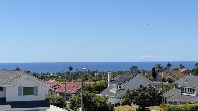 1216 Molara Ln, Encinitas CA: https://media.crmls.org/mediaz/b558f12e-9218-4c2f-9a82-f37cf3b3d31a.jpg