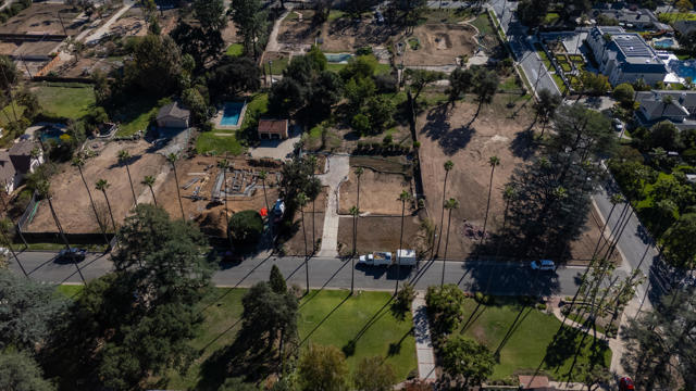 1660 Homewood Drive, Altadena CA: https://media.crmls.org/mediaz/b5593cb5-655c-4137-a932-d9c434b99ab8.jpg