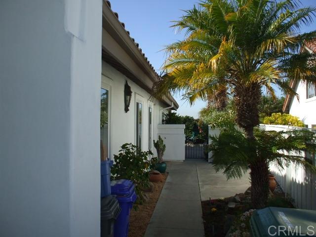 Detail Gallery Image 6 of 33 For 4913 Alicante Way, Oceanside,  CA 92056 - 2 Beds | 2 Baths