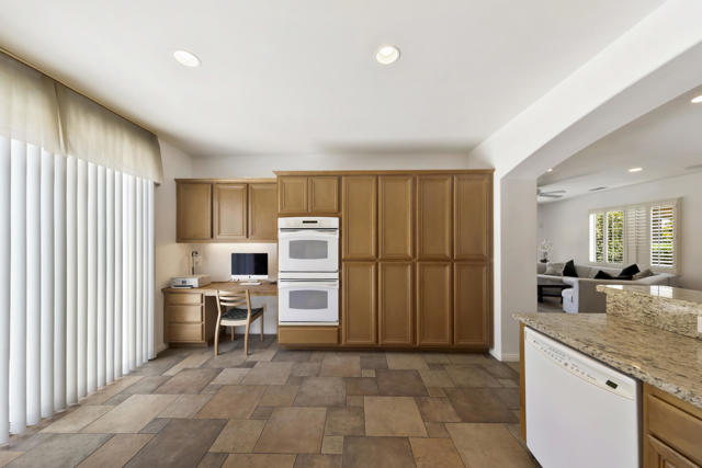 82126 Travolta Ave Avenue, Indio CA: https://media.crmls.org/mediaz/b559e462-59da-4d48-a99e-99e0fb1fdc7a.jpg