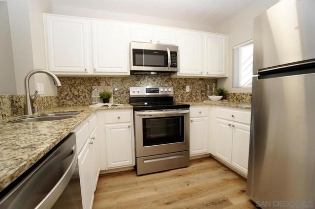 7405 Charmant Dr, San Diego CA: https://media.crmls.org/mediaz/b55a0ff4-47c8-4f03-a7b1-3cb58caf1324.jpg