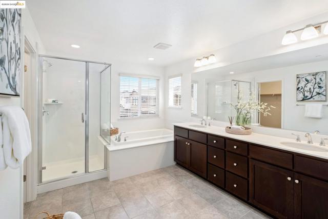 112 Willowrun Way, Oakley CA: https://media.crmls.org/mediaz/b55ad2b0-c262-49c5-ad9c-7caf6a7de5cb.jpg