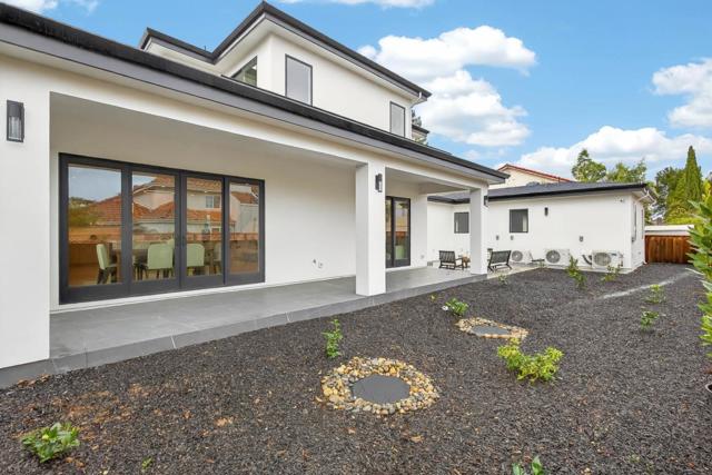 10468 S Stelling Road, Cupertino CA: https://media.crmls.org/mediaz/b55b764b-d7c4-4754-8d3c-c2cb2670e3f9.jpg