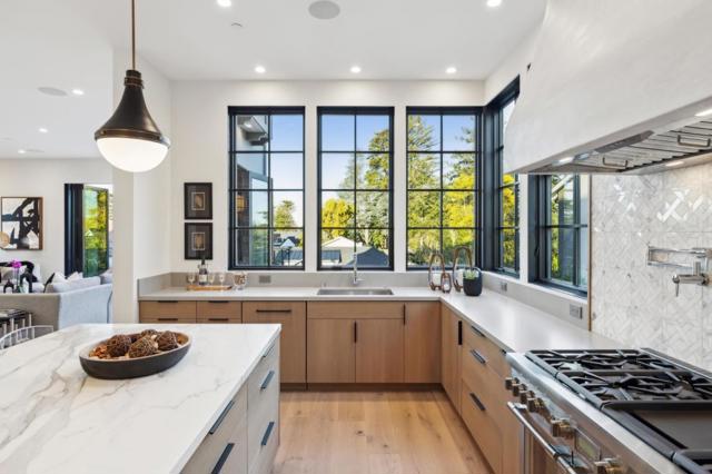 128 Elm Avenue, Burlingame CA: https://media.crmls.org/mediaz/b55c603c-09d1-43d9-8cbe-4be72a91e2ec.jpg