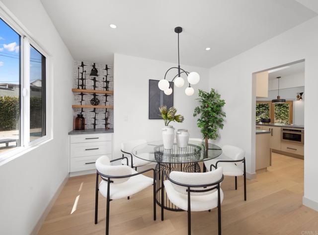 Detail Gallery Image 7 of 35 For 7525 Piper Pl, Los Angeles,  CA 90045 - 3 Beds | 2 Baths