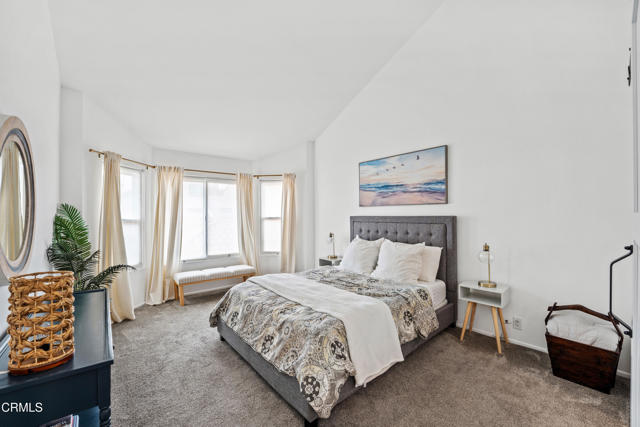 2287 Martinique Lane, Oxnard CA: https://media.crmls.org/mediaz/b5611928-8c1c-40d4-a717-48a172b3e8a3.jpg