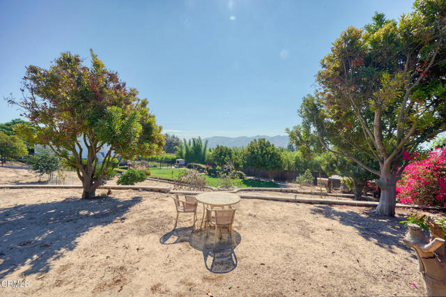 2207 Terra Bella Lane, Camarillo CA: https://media.crmls.org/mediaz/b5613804-8468-49df-9ef0-d35560b075ac.jpg
