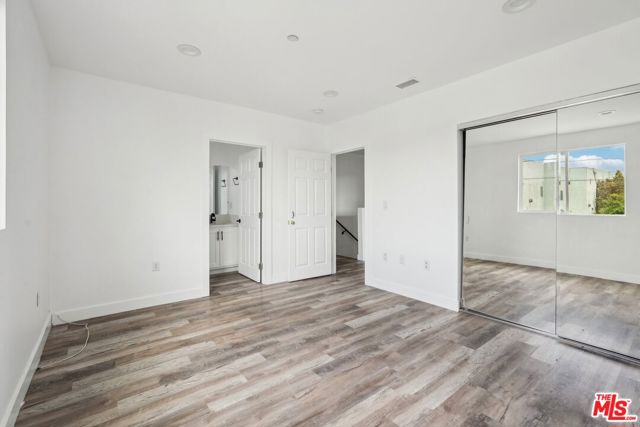 2516 Malabar Street, Los Angeles CA: https://media.crmls.org/mediaz/b561b3ae-df77-4f60-99eb-1d4ee6ae016a.jpg