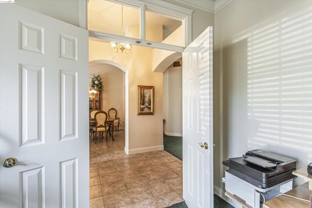 Image 16 of 40 For 8585 Whispering Oaks Rd