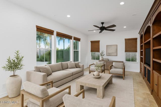 4940 Corral Street, Simi Valley CA: https://media.crmls.org/mediaz/b562f580-9578-4092-8558-dcb1aee47fb8.jpg