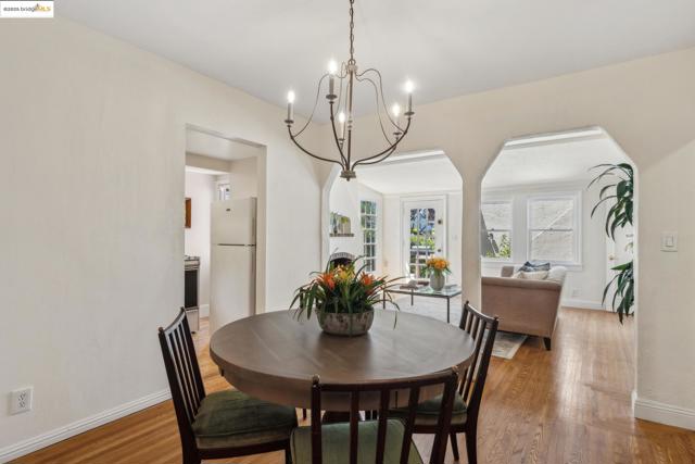1675 Visalia Ave, Berkeley CA: https://media.crmls.org/mediaz/b56395c3-a073-4d98-98ba-83e18454de2d.jpg