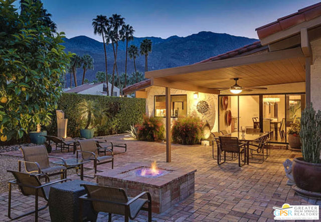 1347 Primavera Drive, Palm Springs CA: https://media.crmls.org/mediaz/b564c973-95ff-46e2-9194-d3e735ffa95f.jpg