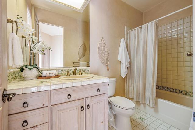 Image 30 of 49 For 72825 Carriage Trail