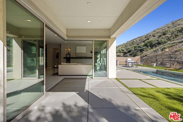 24220 Sterling Ranch Road, West Hills CA: https://media.crmls.org/mediaz/b5659299-fd6d-4c33-965b-45cc9174bc67.jpg