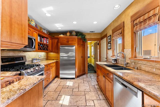 4965 Marlborough Drive, San Diego CA: https://media.crmls.org/mediaz/b565fcac-d8a0-405b-a237-0e95d490d404.jpg