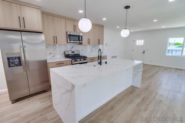 2780 Buena Vista, Lemon Grove CA: https://media.crmls.org/mediaz/b5667a87-e3e2-42aa-ae4c-388e17583c4a.jpg