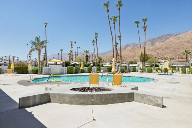 252 Lei Drive, Palm Springs CA: https://media.crmls.org/mediaz/b5675273-e0a0-4535-9cf8-321e74140b64.jpg